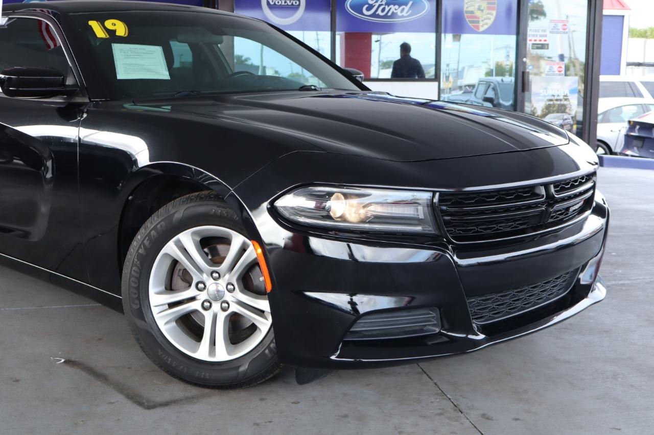 Dodge Charger SXT RWD 2019