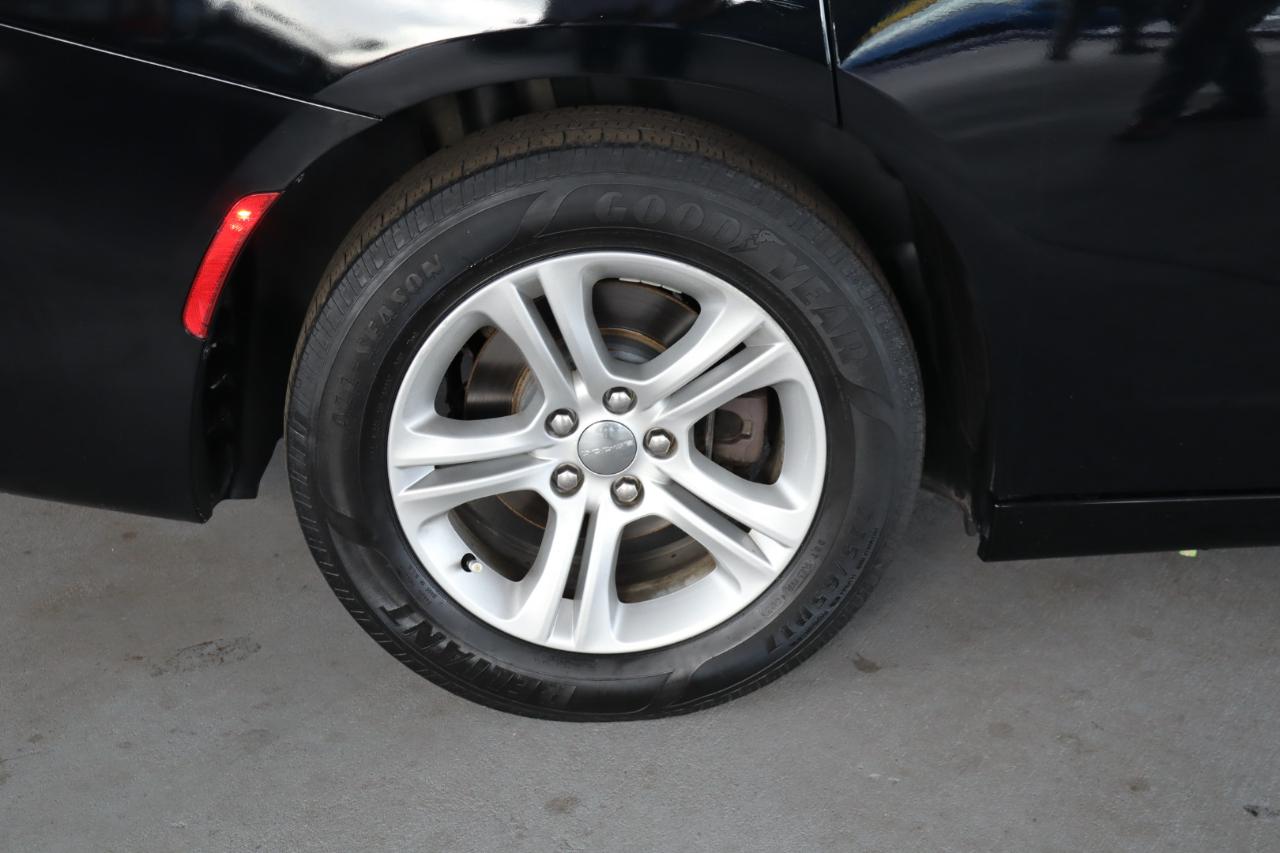 Dodge Charger SXT RWD 2019