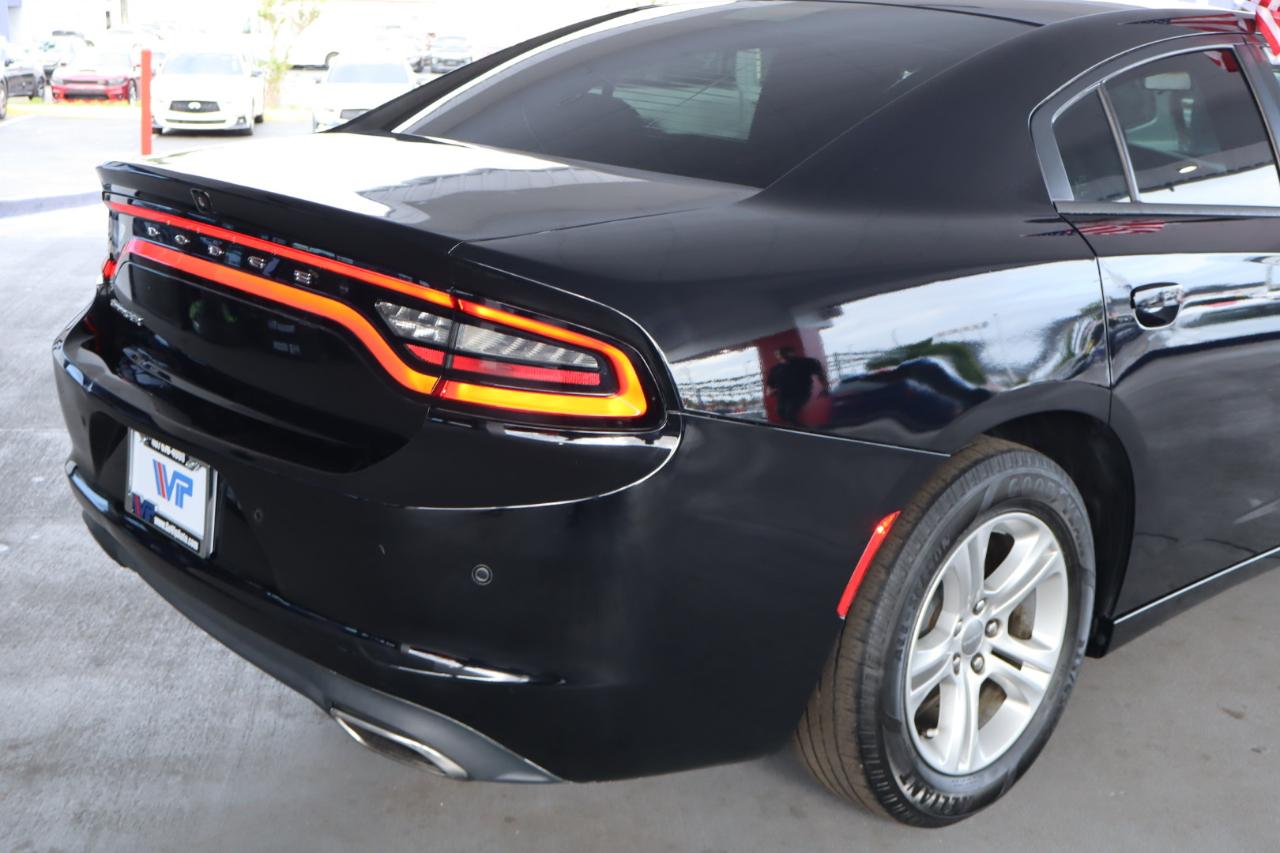 Dodge Charger SXT RWD 2019