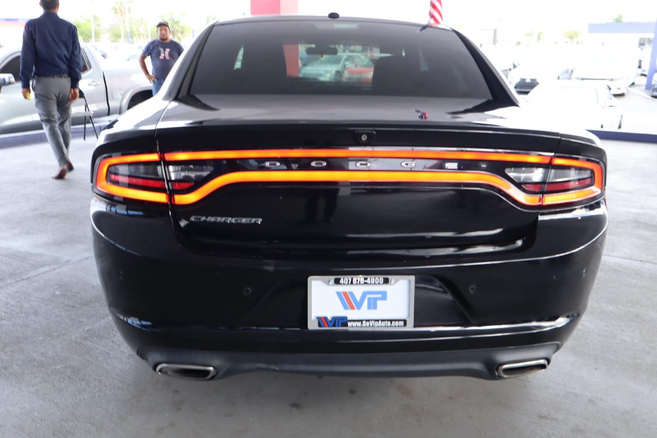 Dodge Charger SXT RWD 2019