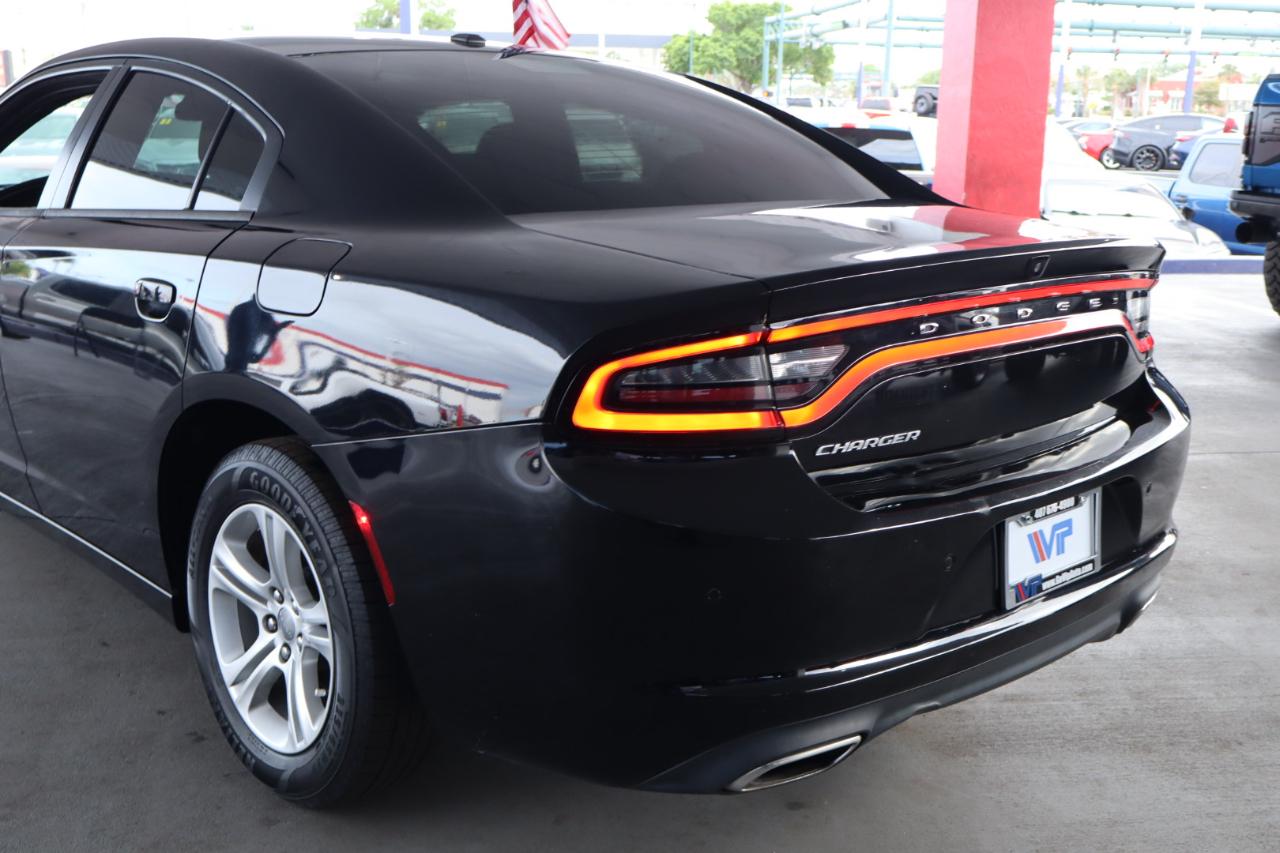 Dodge Charger SXT RWD 2019
