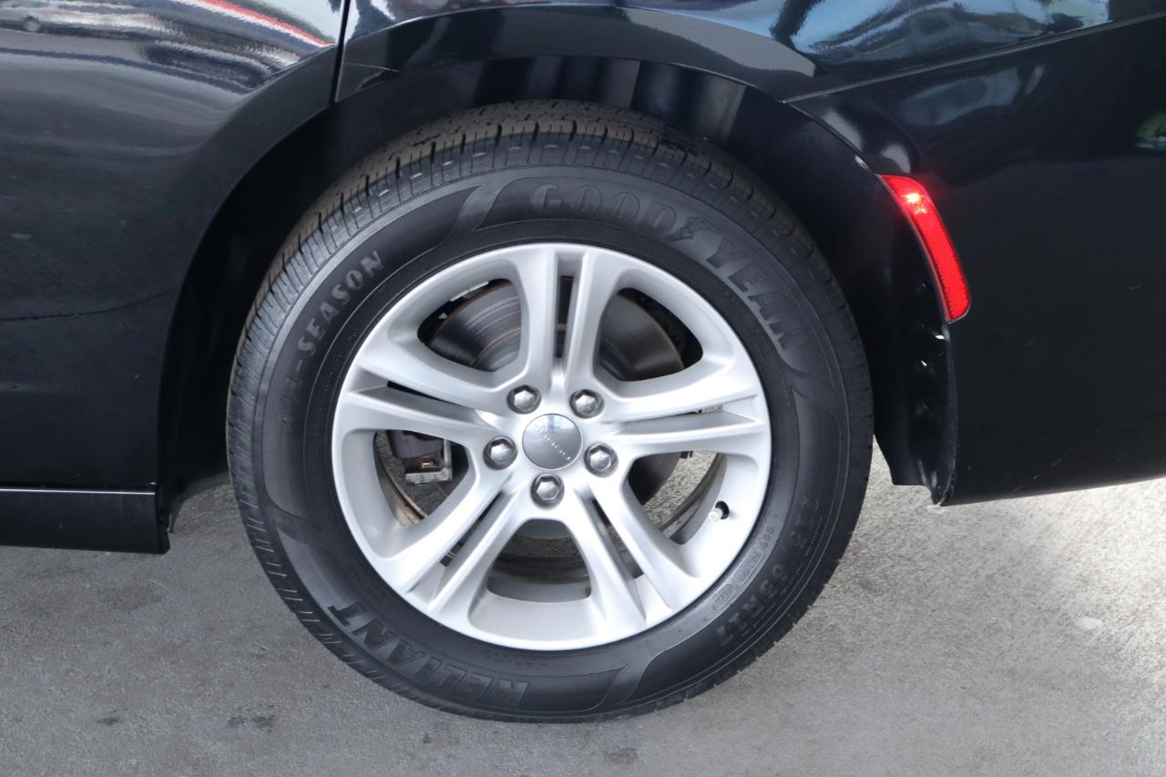 Dodge Charger SXT RWD 2019