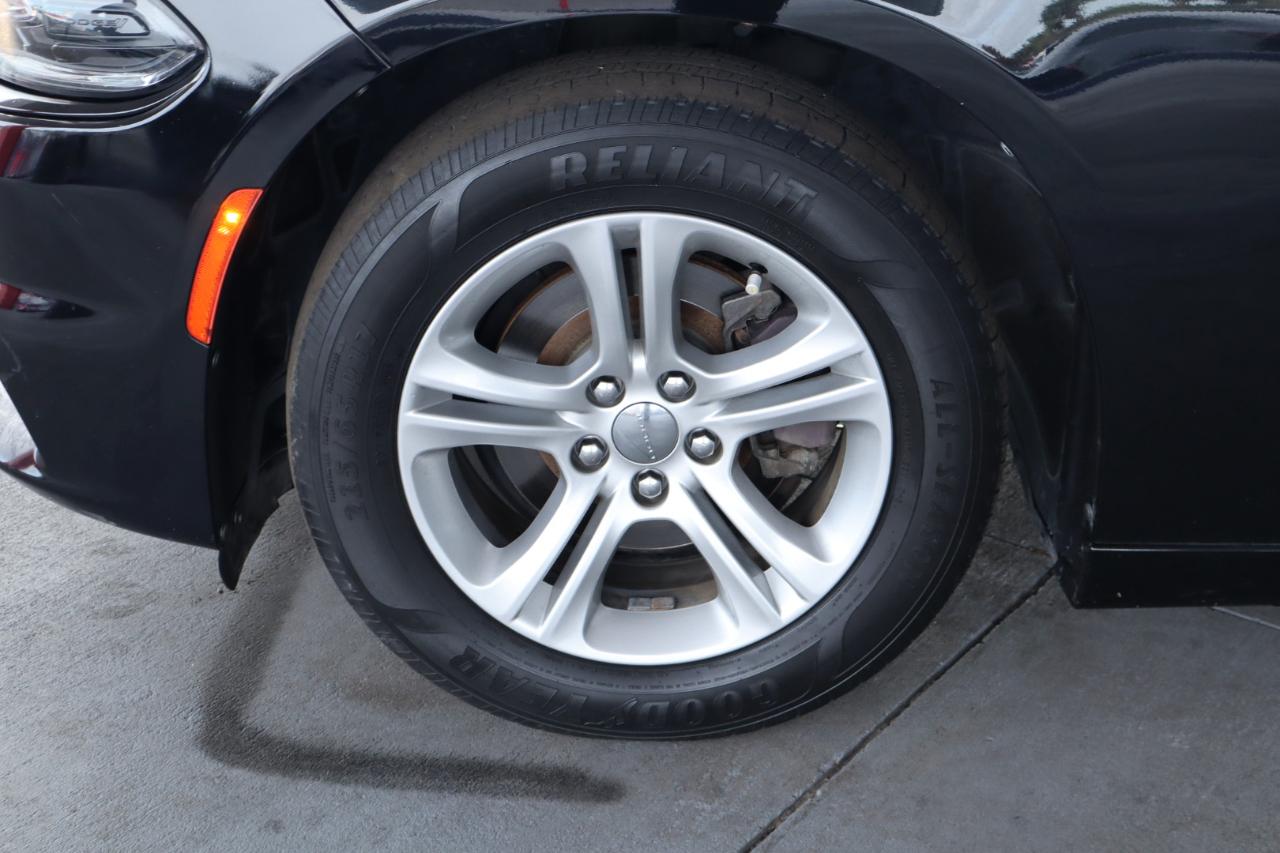 Dodge Charger SXT RWD 2019