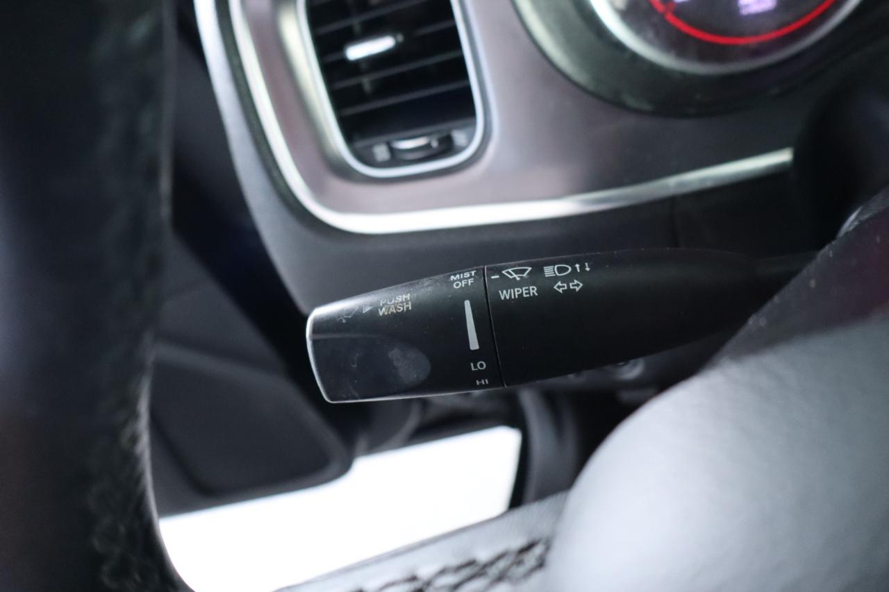 Dodge Charger SXT RWD 2019