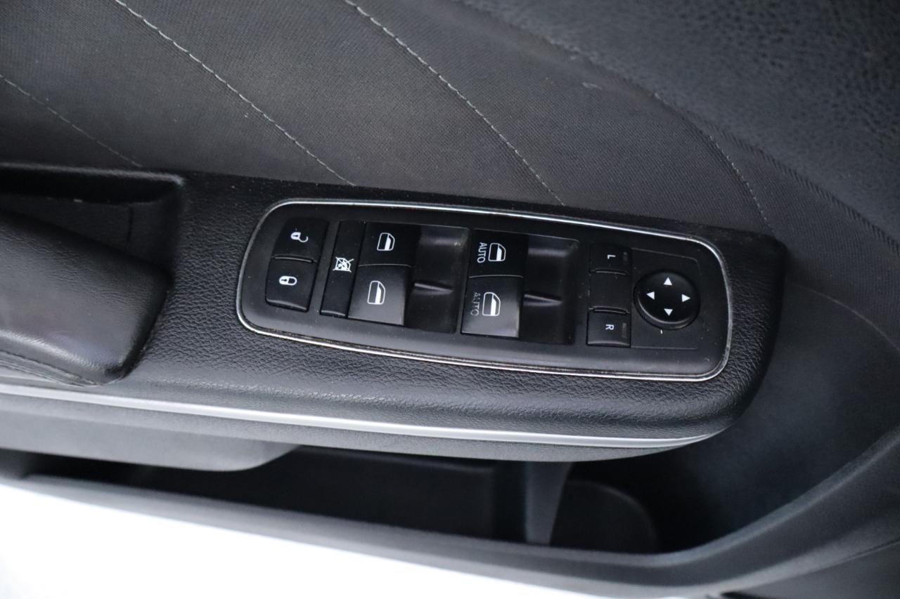 Dodge Charger SXT RWD 2019