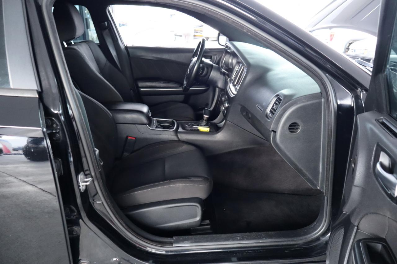 Dodge Charger SXT RWD 2019