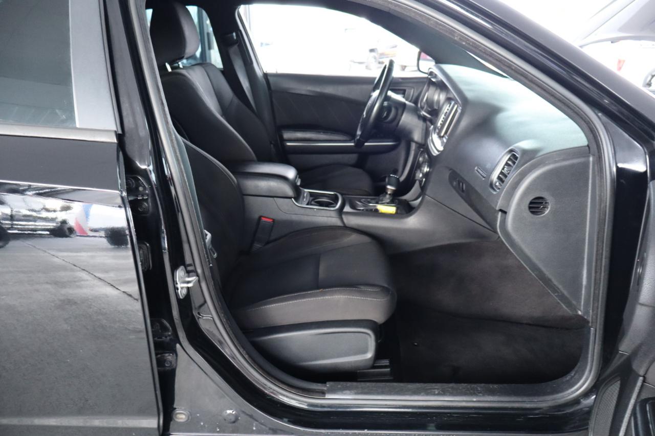 Dodge Charger SXT RWD 2019