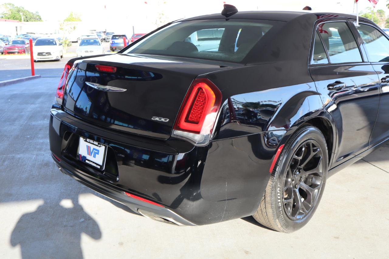 Chrysler 300 Touring RWD 2019