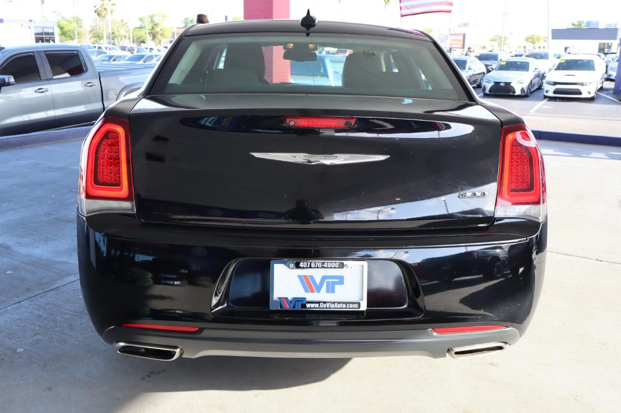 Chrysler 300 Touring RWD 2019