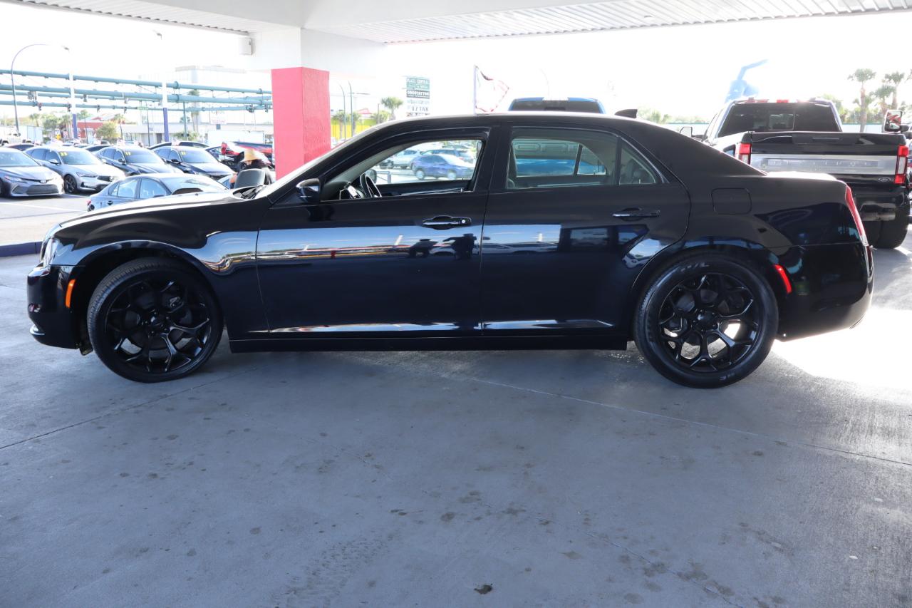 Chrysler 300 Touring RWD 2019