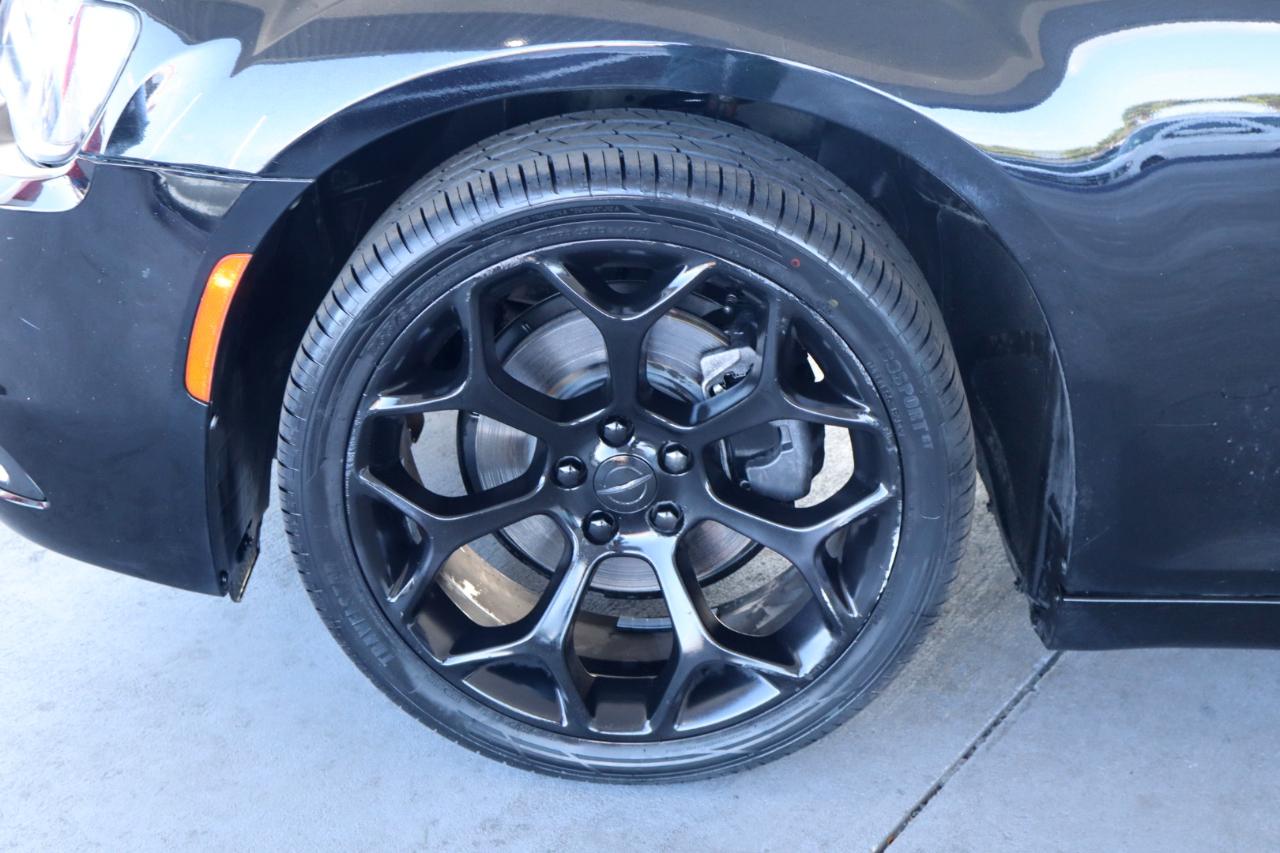 Chrysler 300 Touring RWD 2019