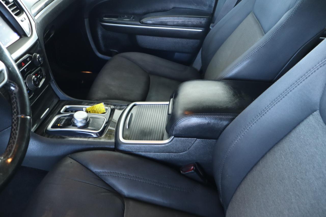 Chrysler 300 Touring RWD 2019