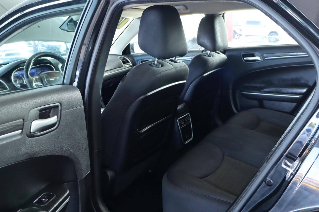 Chrysler 300 Touring RWD 2019