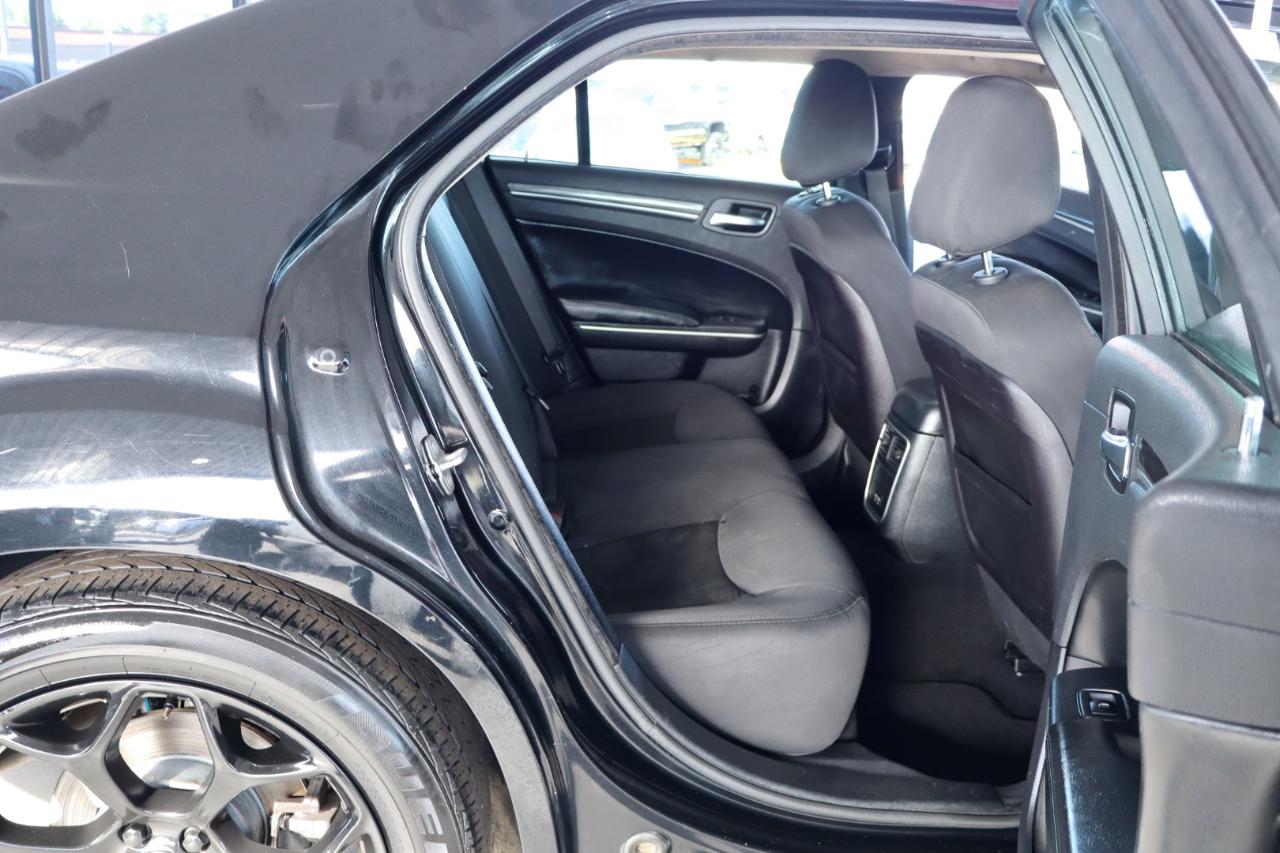 Chrysler 300 Touring RWD 2019