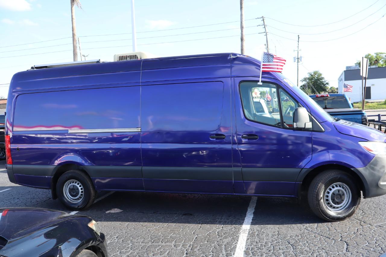 Mercedes-Benz Sprinter Van 2500 High Roof V6 170" RWD 2020