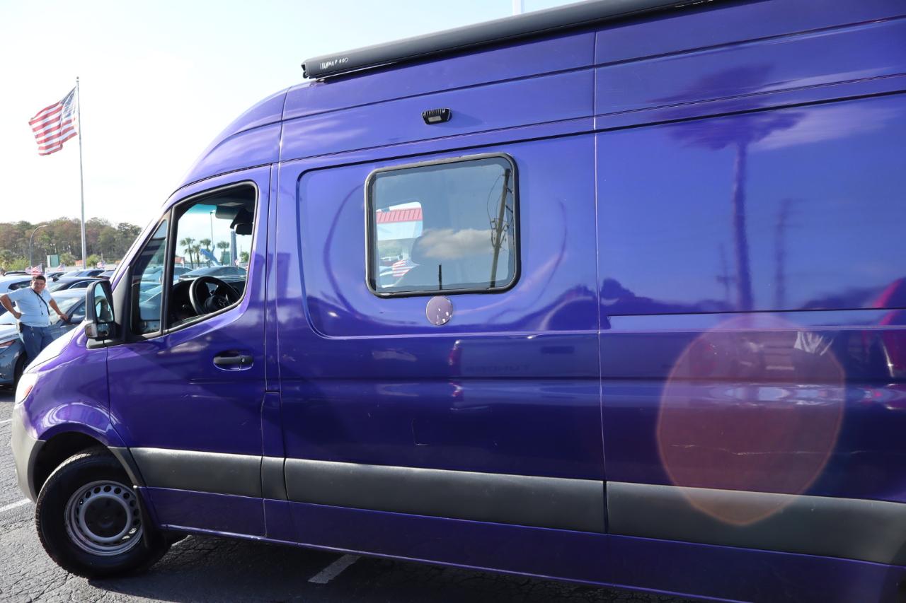 Mercedes-Benz Sprinter Van 2500 High Roof V6 170" RWD 2020