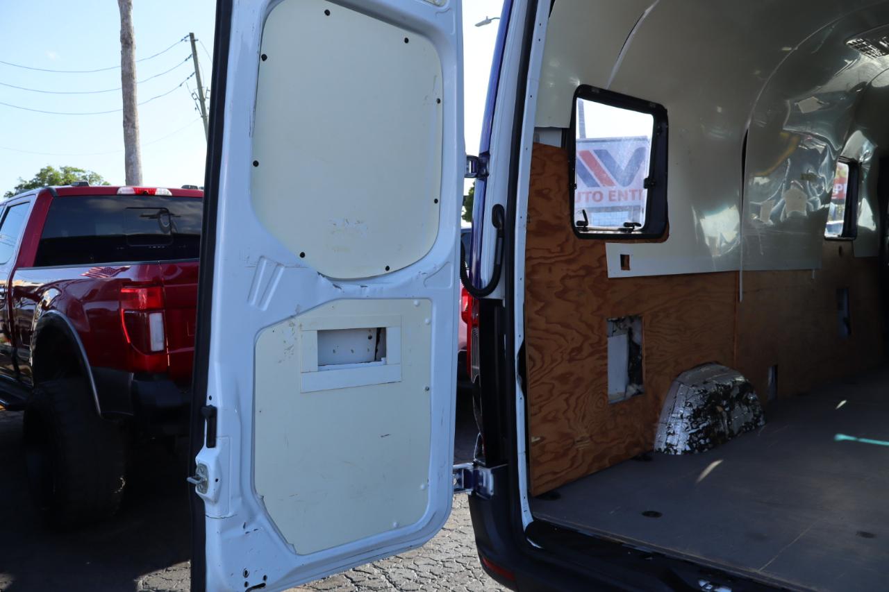 Mercedes-Benz Sprinter Van 2500 High Roof V6 170" RWD 2020