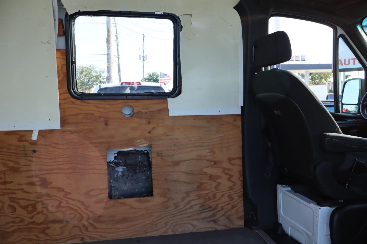 Mercedes-Benz Sprinter Van 2500 High Roof V6 170" RWD 2020