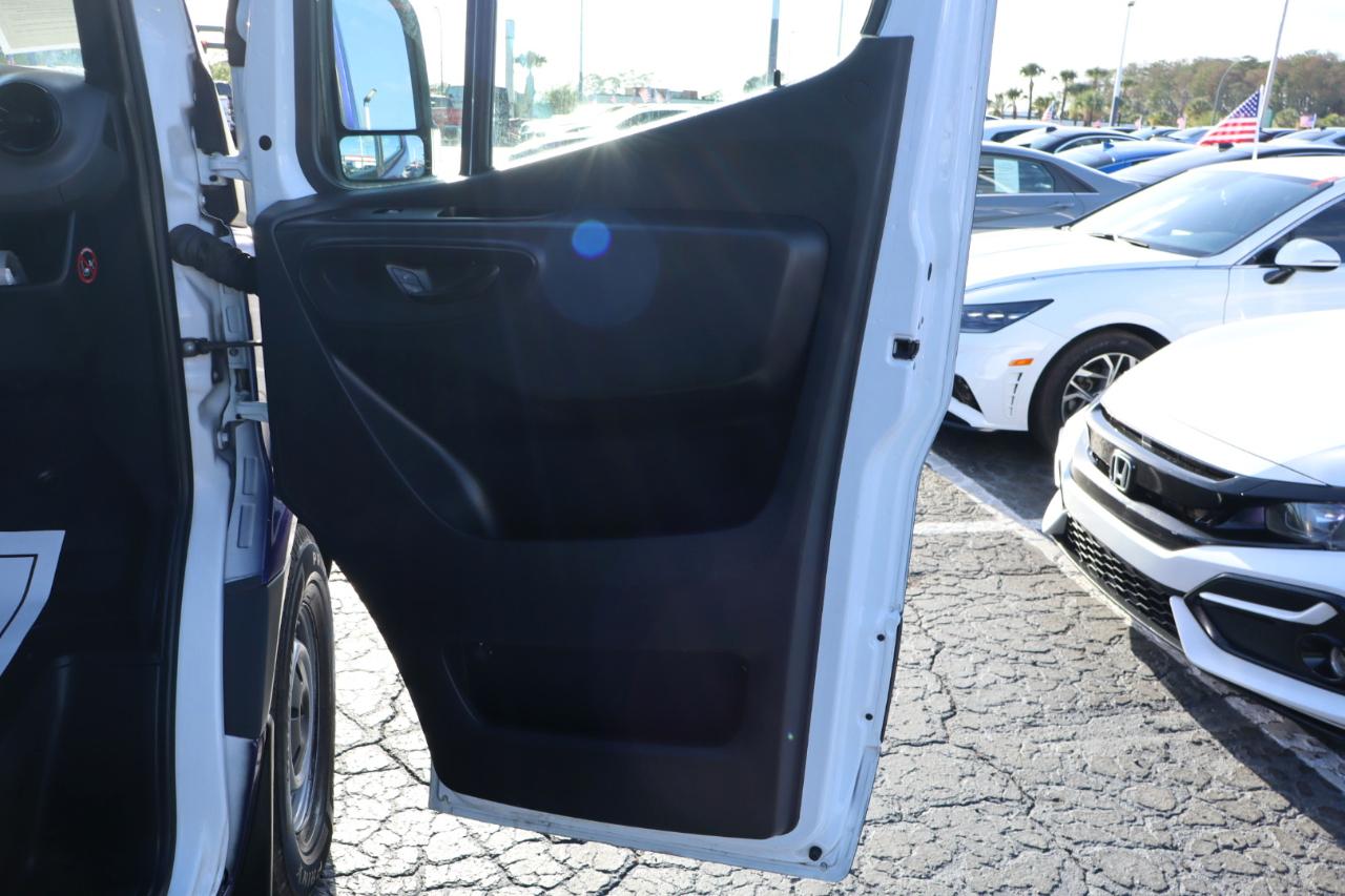 Mercedes-Benz Sprinter Van 2500 High Roof V6 170" RWD 2020