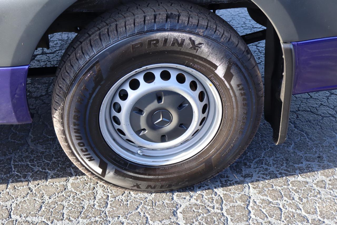 Mercedes-Benz Sprinter Van 2500 High Roof V6 170" RWD 2020