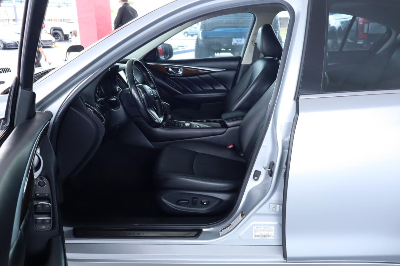 Infiniti Q50 3.0t LUXE RWD 2018