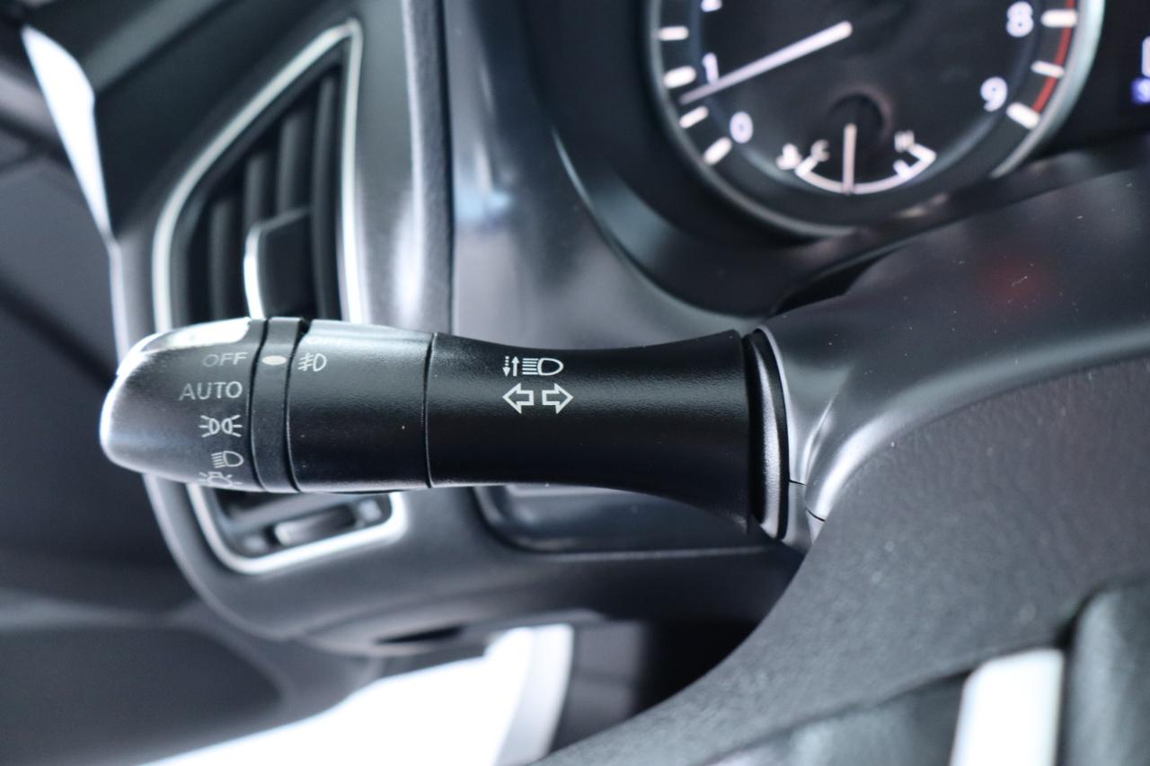 Infiniti Q50 3.0t LUXE RWD 2018