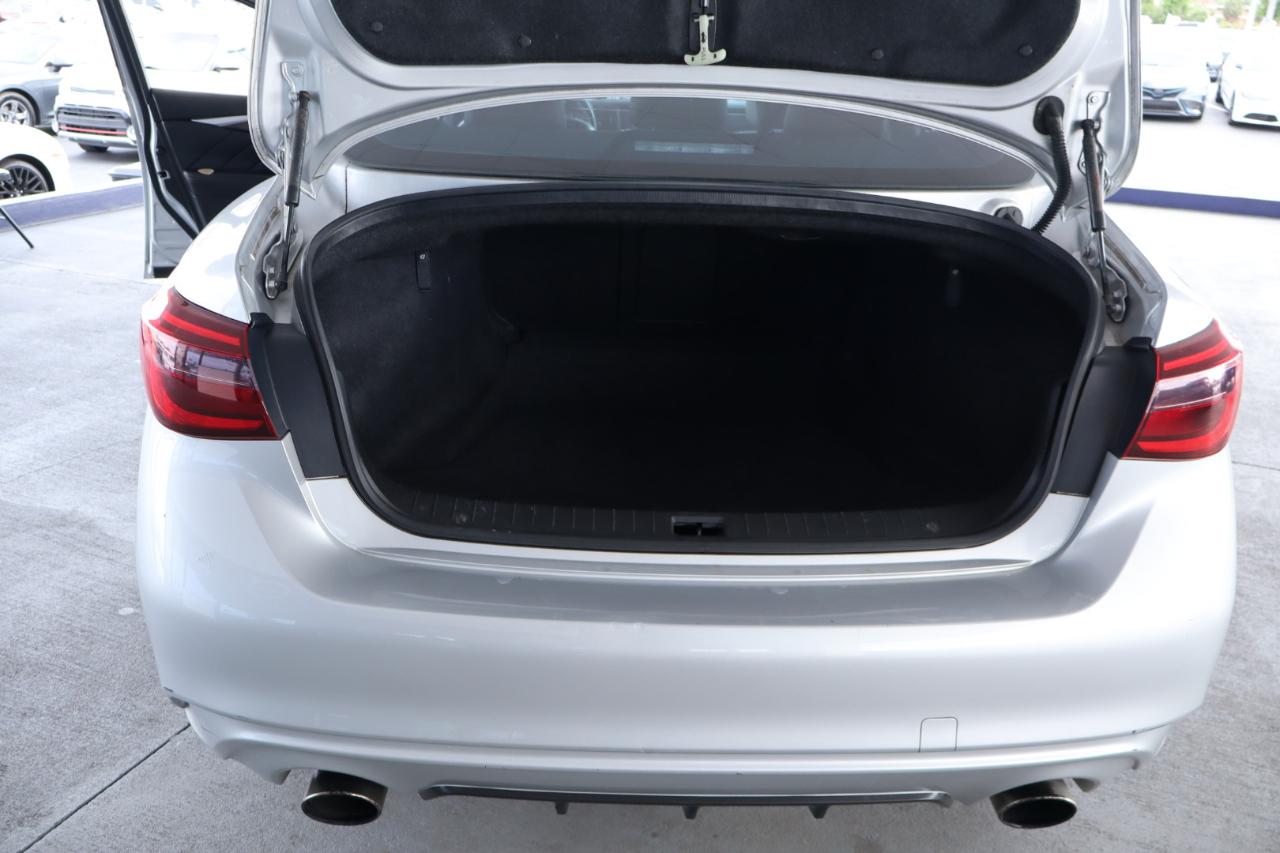 Infiniti Q50 3.0t LUXE RWD 2018