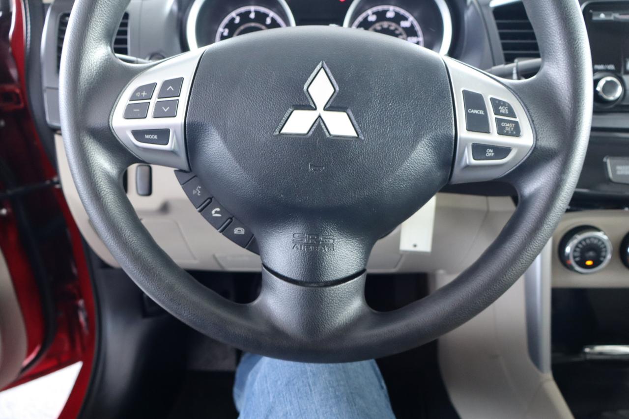 Mitsubishi Lancer 4dr Sdn Man ES FWD 2016