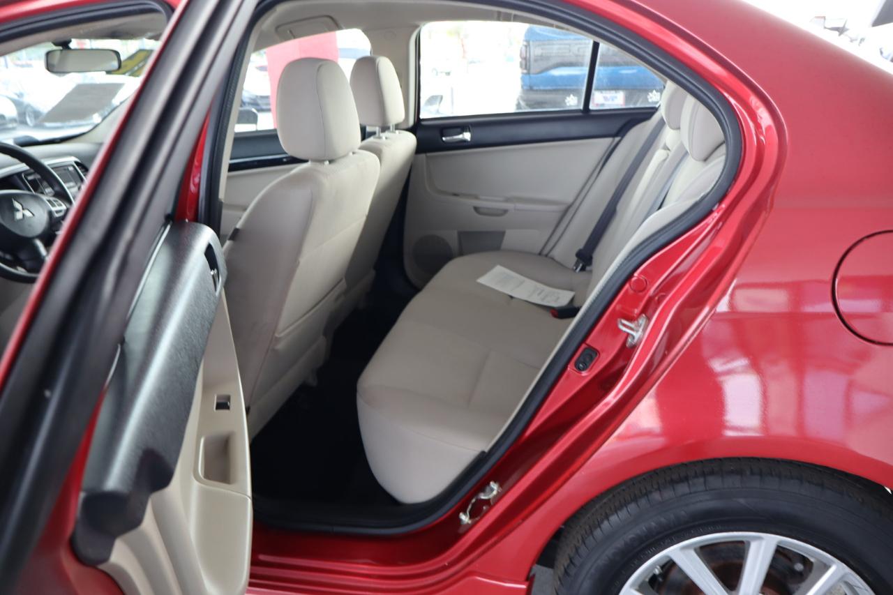 Mitsubishi Lancer 4dr Sdn Man ES FWD 2016