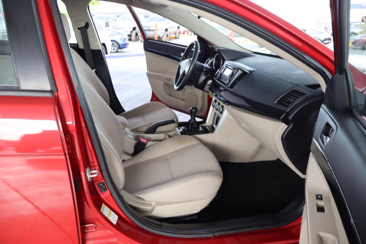 Mitsubishi Lancer 4dr Sdn Man ES FWD 2016