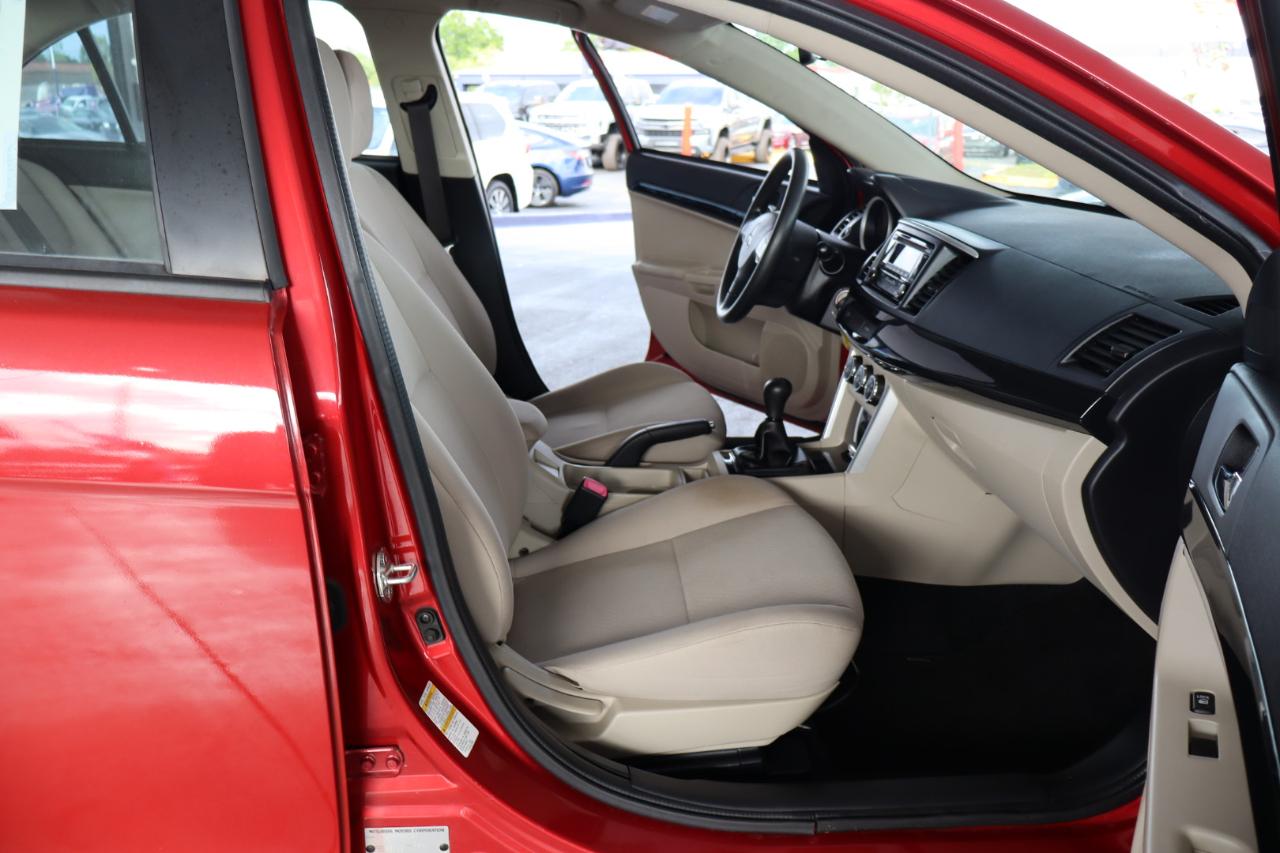 Mitsubishi Lancer 4dr Sdn Man ES FWD 2016