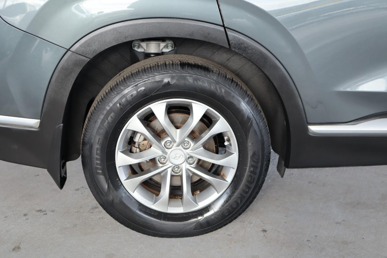 Hyundai Santa Fe SE 2.4L Auto FWD 2019