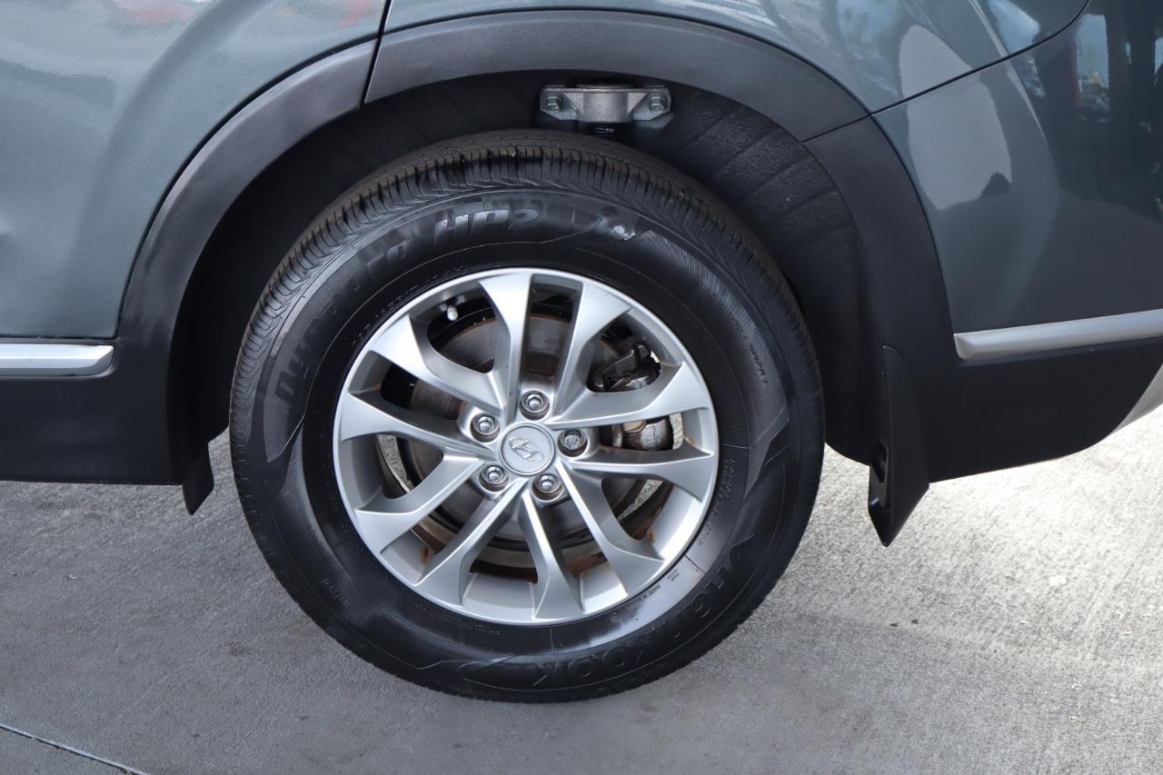 Hyundai Santa Fe SE 2.4L Auto FWD 2019