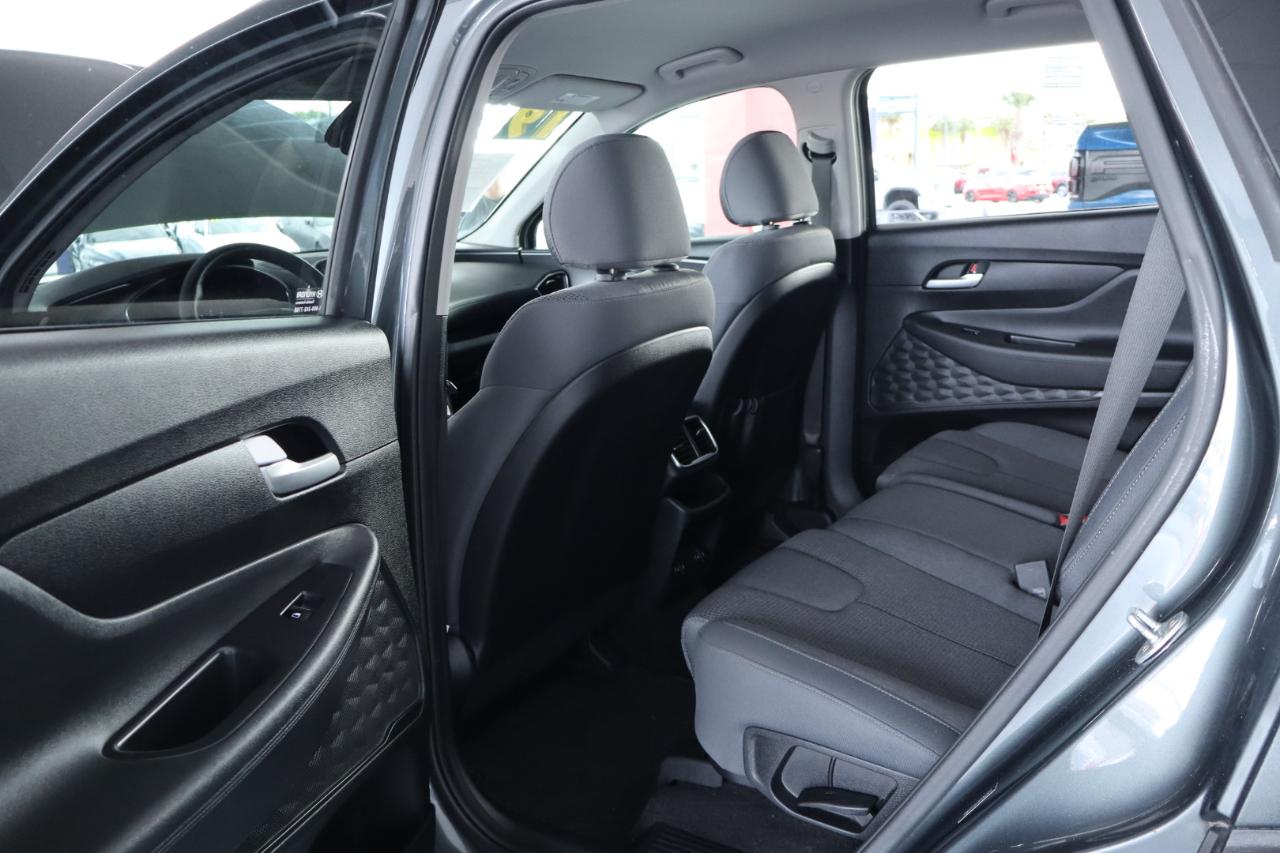 Hyundai Santa Fe SE 2.4L Auto FWD 2019