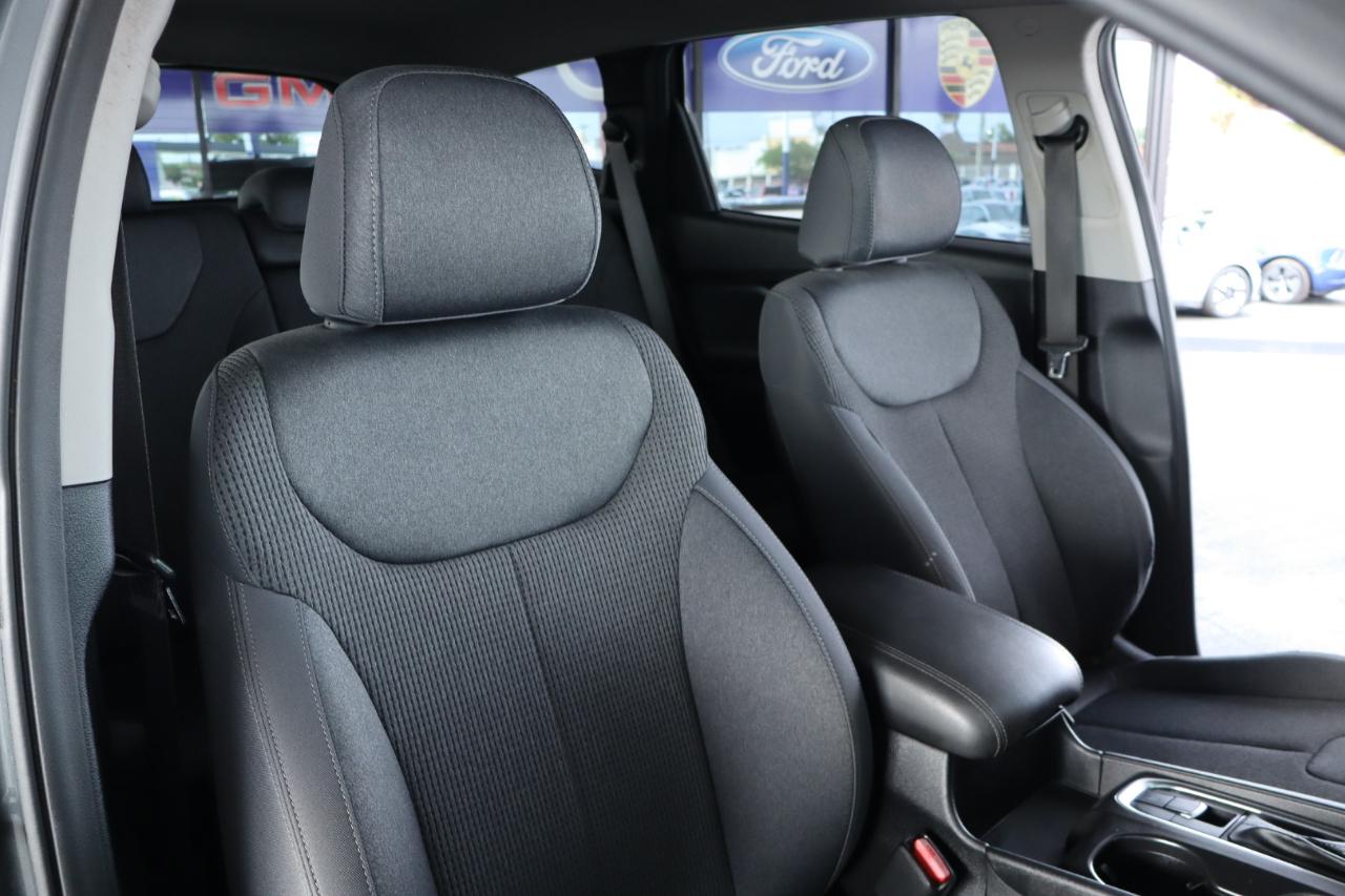 Hyundai Santa Fe SE 2.4L Auto FWD 2019