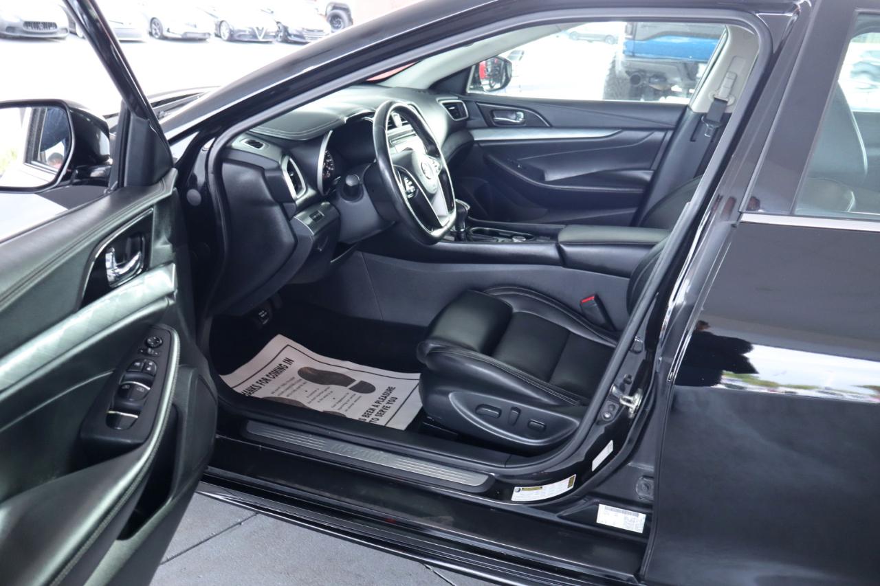 Nissan Maxima SV 3.5L *Ltd Avail* 2017