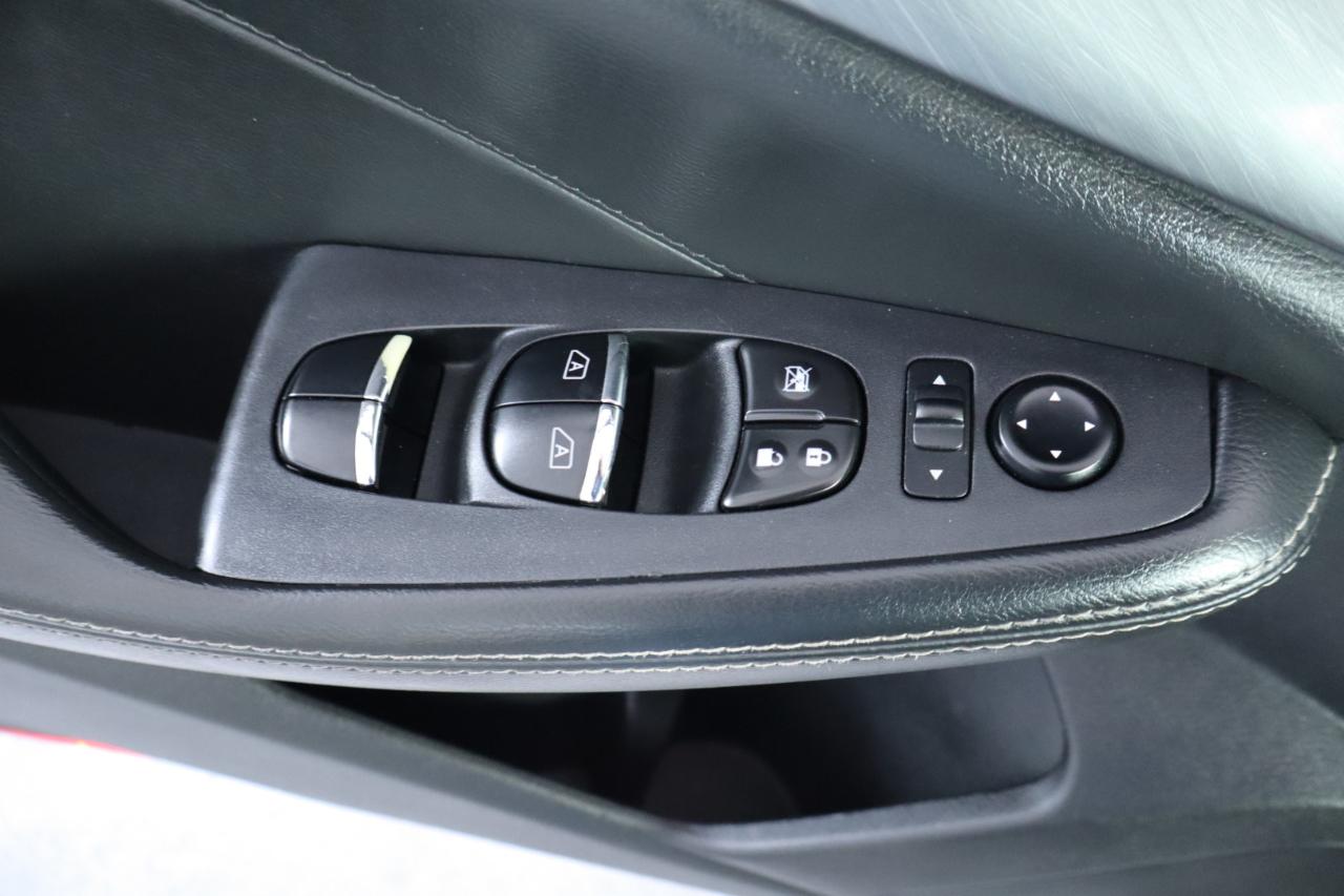 Nissan Maxima SV 3.5L *Ltd Avail* 2017