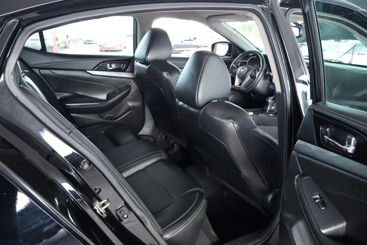 Nissan Maxima SV 3.5L *Ltd Avail* 2017