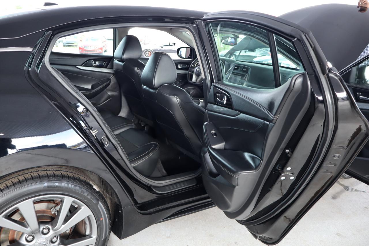 Nissan Maxima SV 3.5L *Ltd Avail* 2017