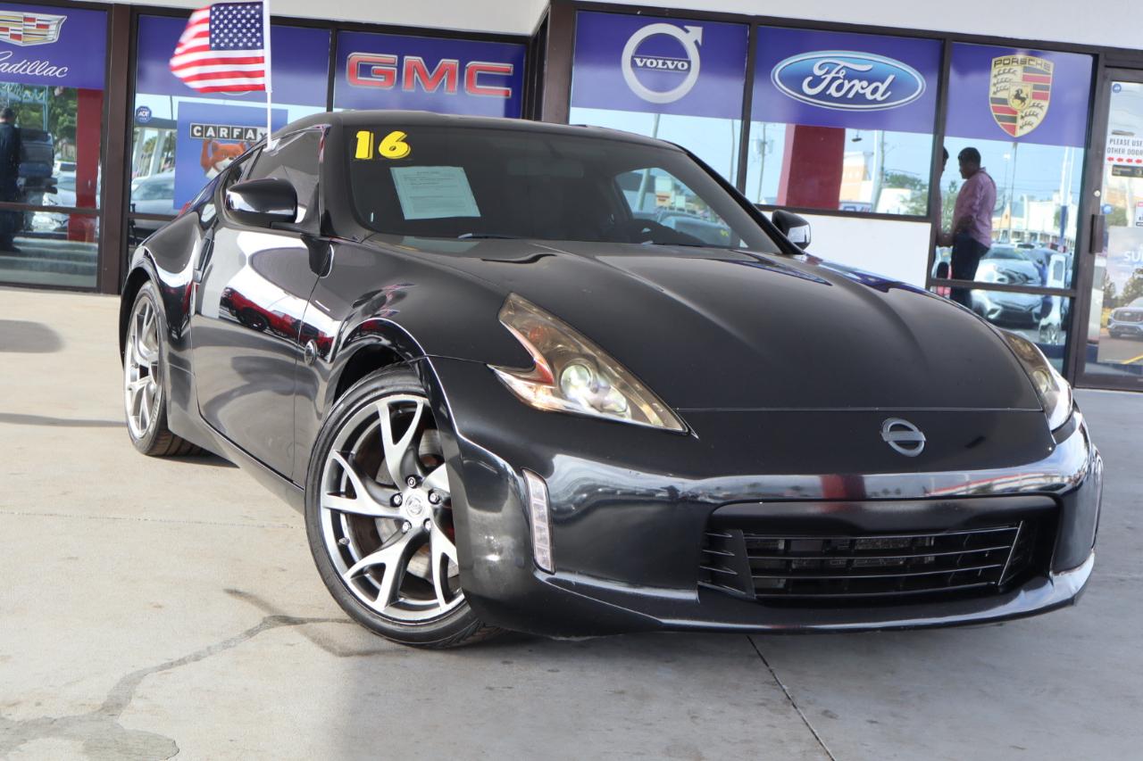 Nissan 370Z Coupe Sport Manual 2017