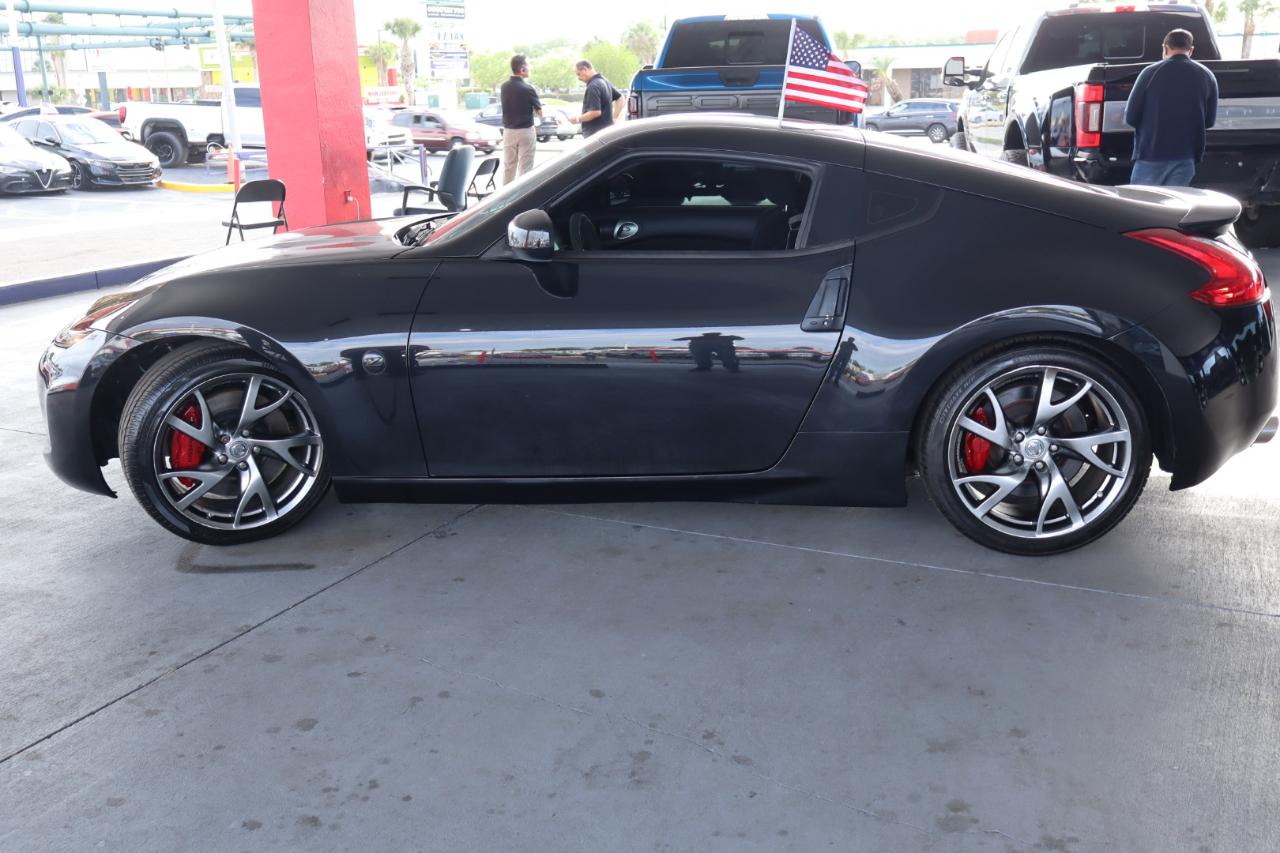 Nissan 370Z Coupe Sport Manual 2017