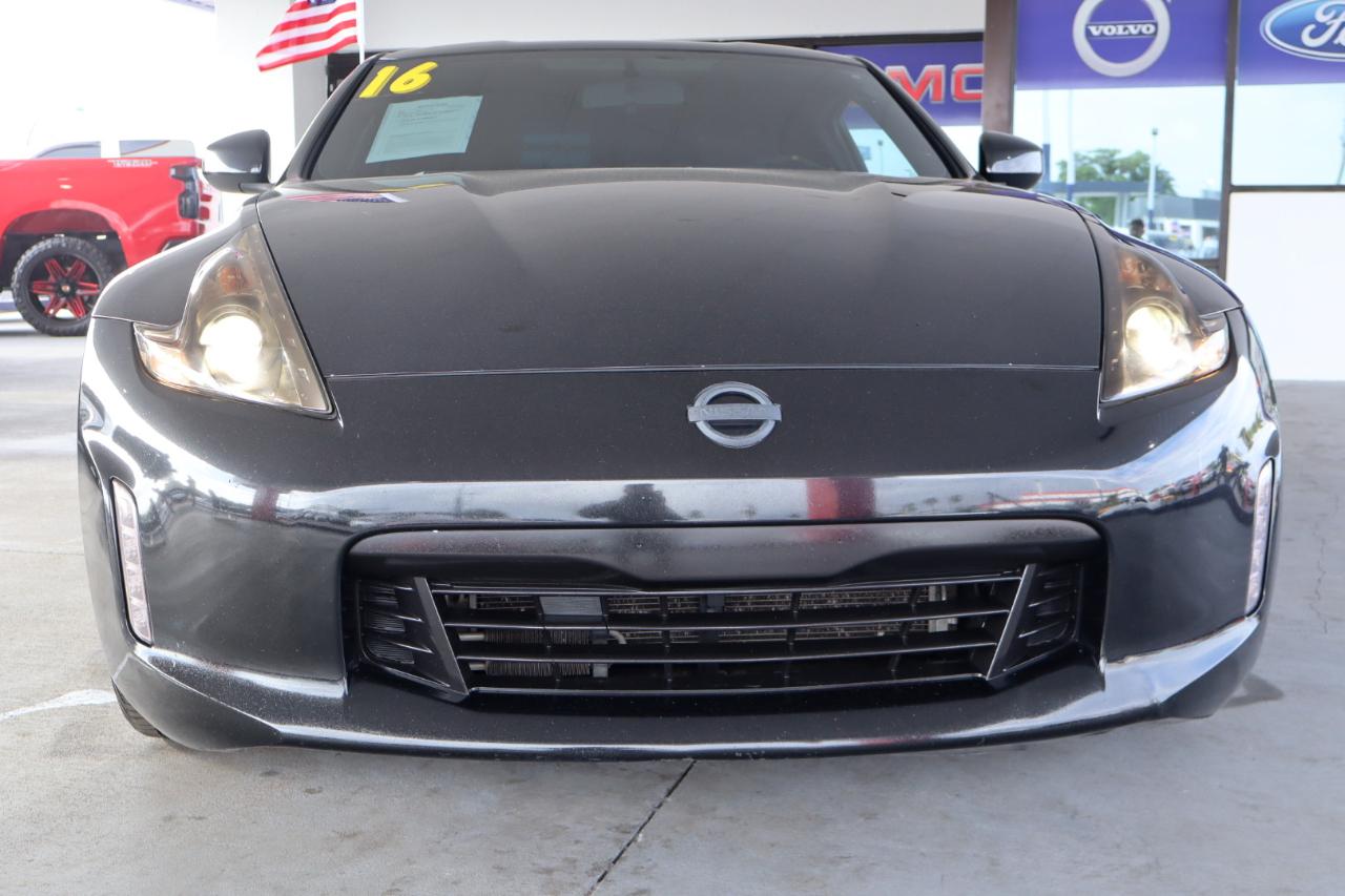 Nissan 370Z Coupe Sport Manual 2017