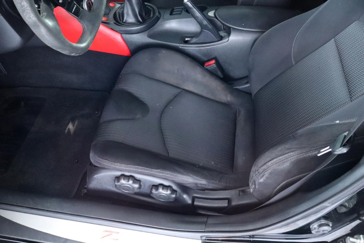 Nissan 370Z Coupe Sport Manual 2017