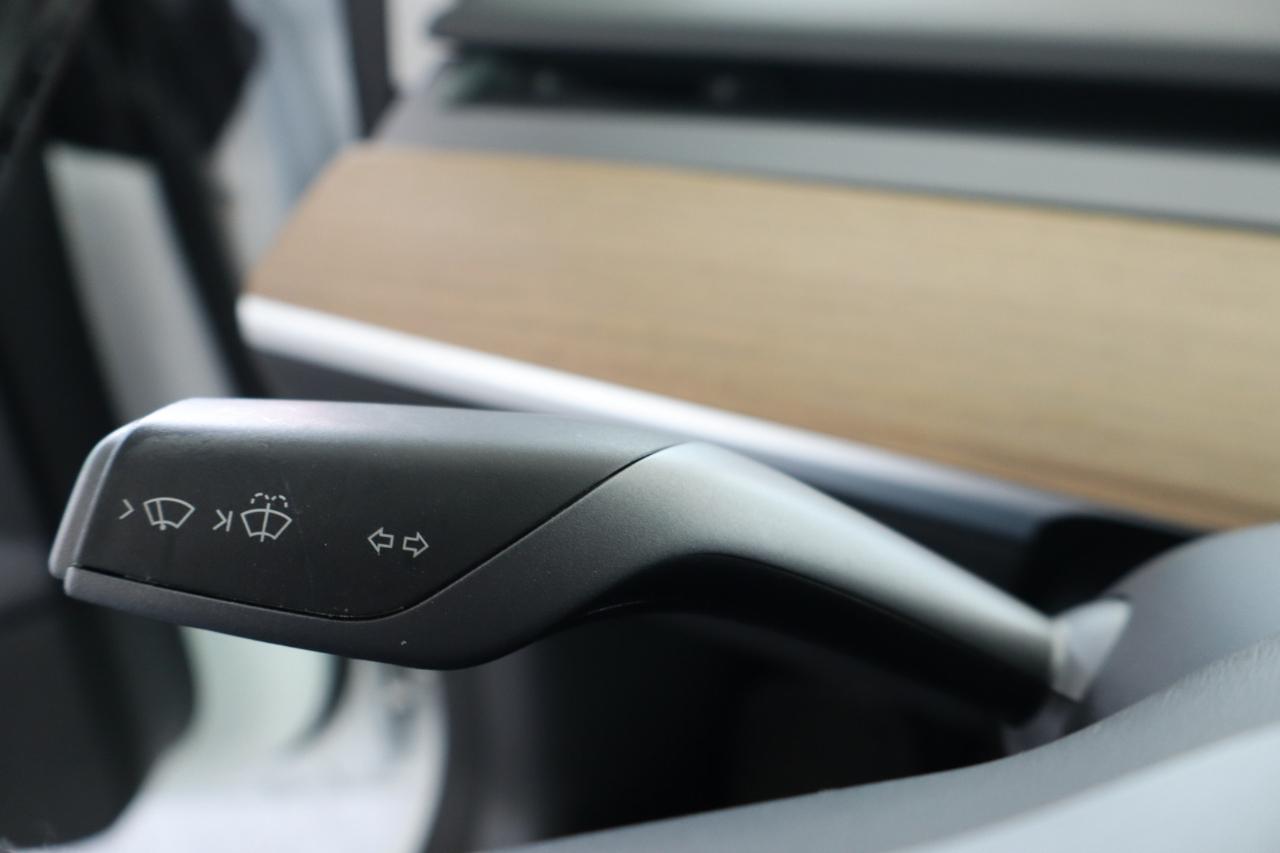 Tesla Model 3 Standard Range Plus RWD 2021