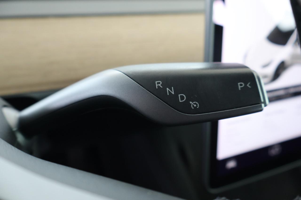 Tesla Model 3 Standard Range Plus RWD 2021