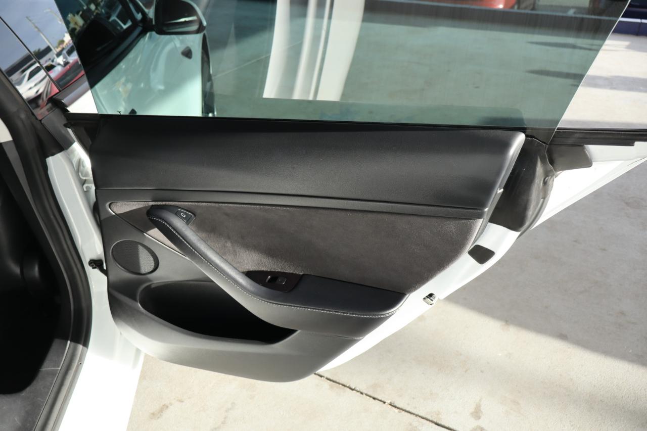 Tesla Model 3 Standard Range Plus RWD 2021