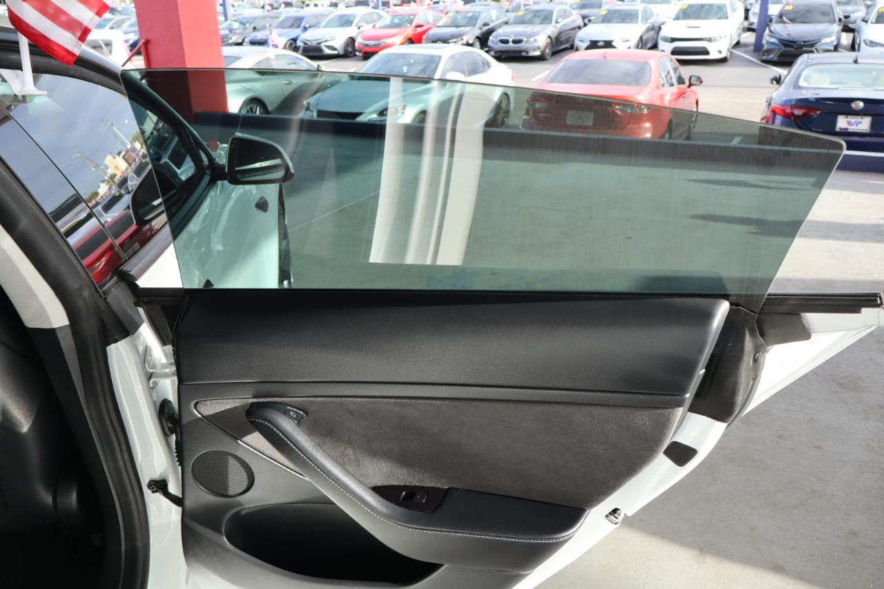 Tesla Model 3 Standard Range Plus RWD 2021