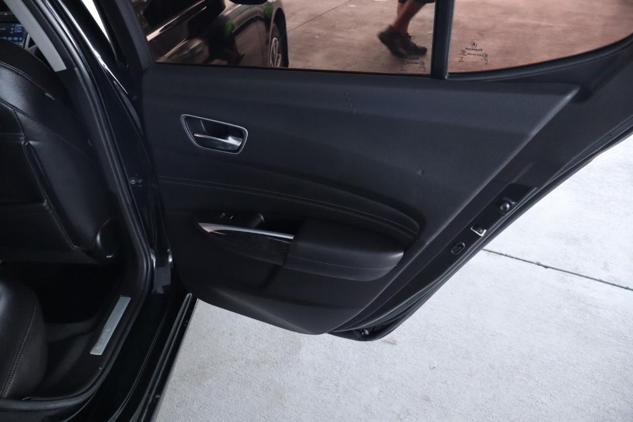 Acura TLX 2.4L FWD 2020