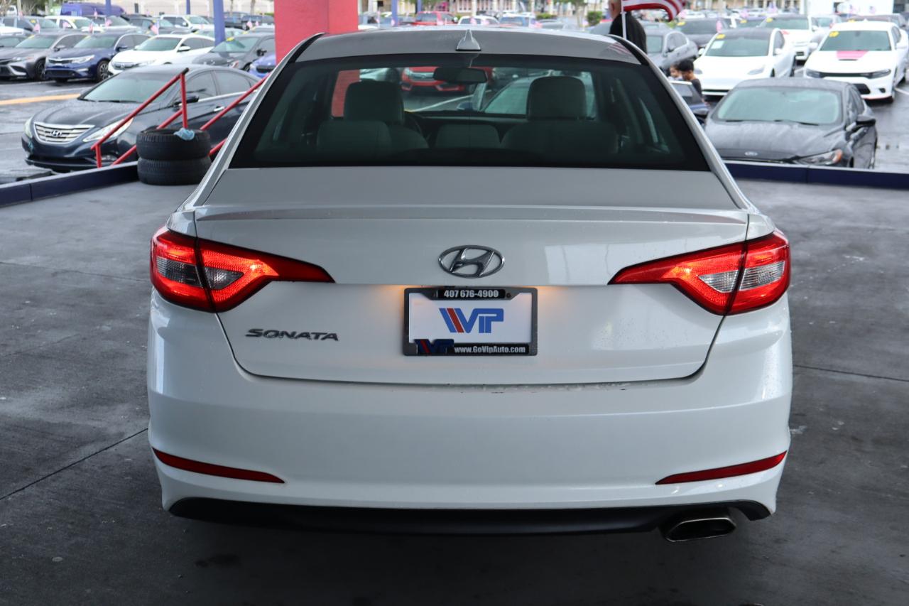 Hyundai Sonata 4dr Sdn 2.4L SE 2016