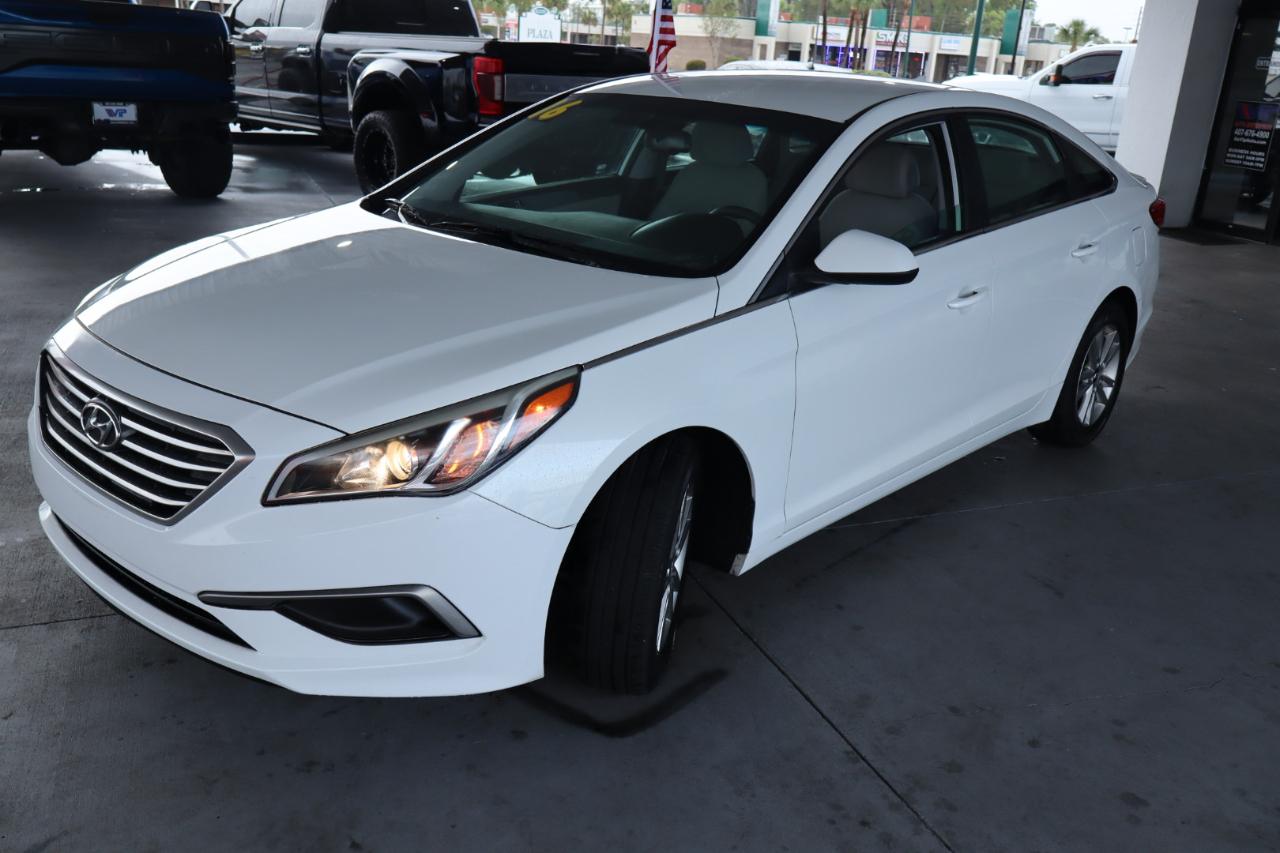 Hyundai Sonata 4dr Sdn 2.4L SE 2016